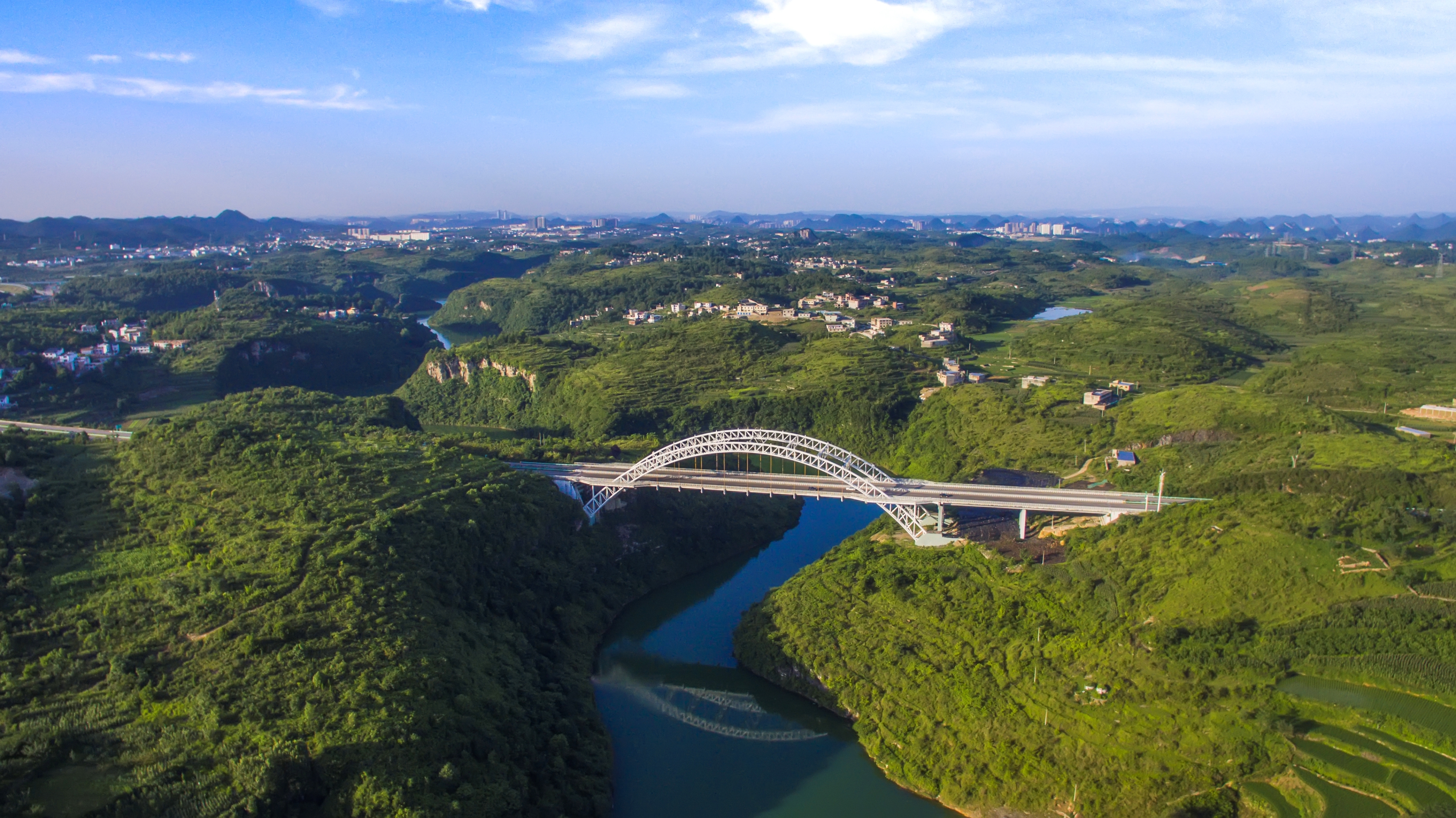 贵阳环城高速公路南环线花溪1号特大桥