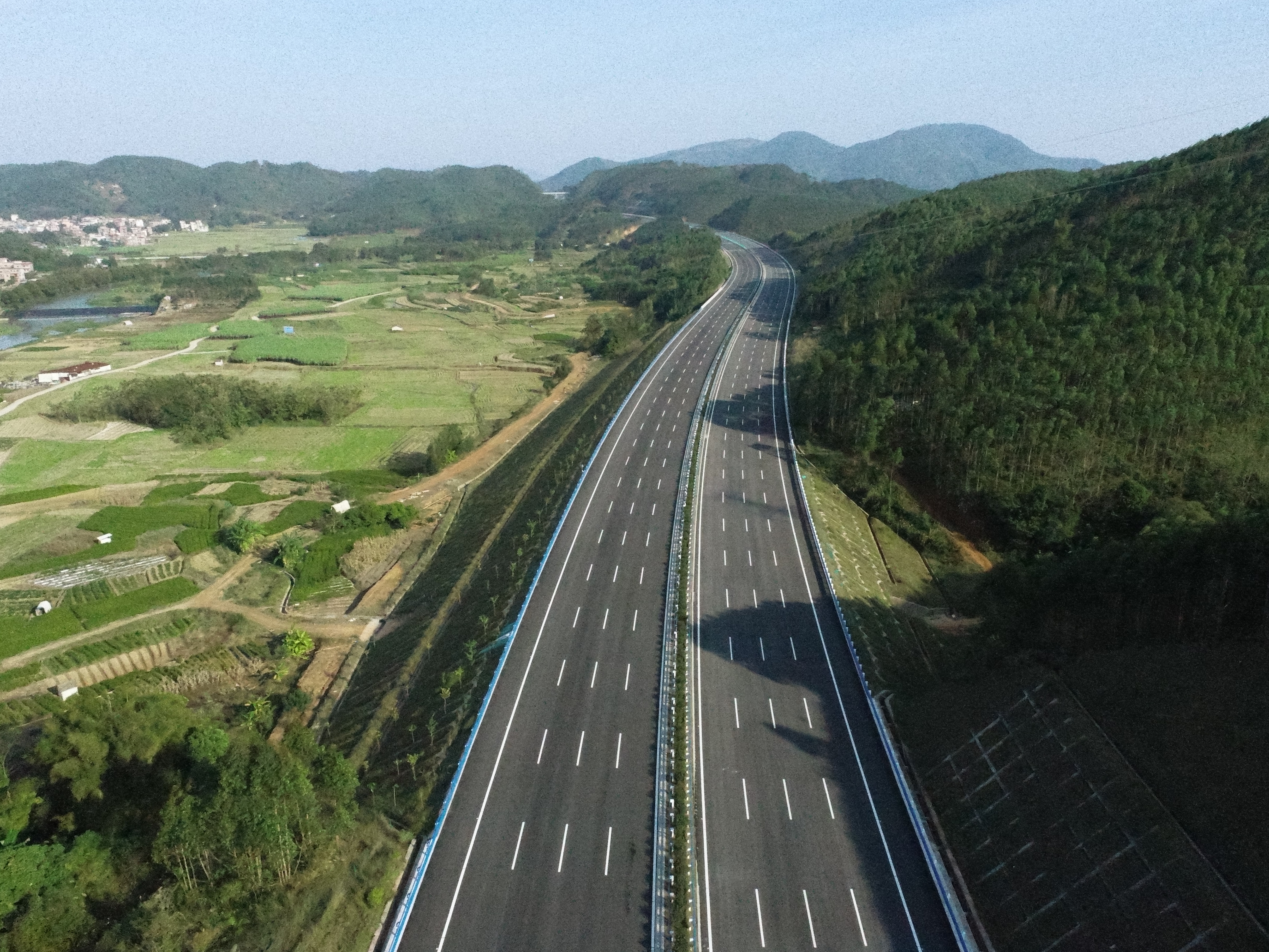 岑大高速公路南宁至横县段